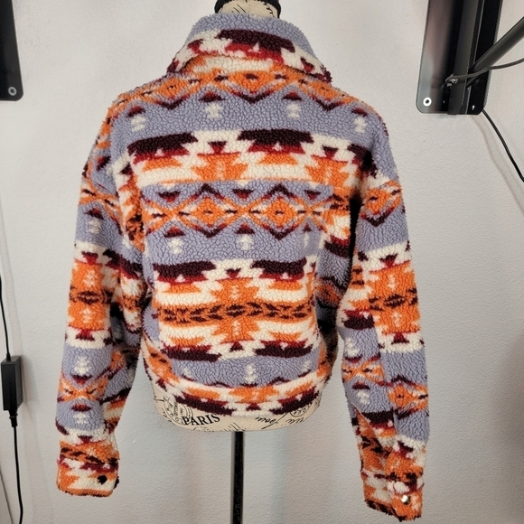 Forever 21 Aztec Sherpa Crop Jacket Sz S Terry Boxy - Picture 3 of 6